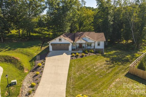 133 Maplewood Court sold home in Maplewood Village, Hudson, NC