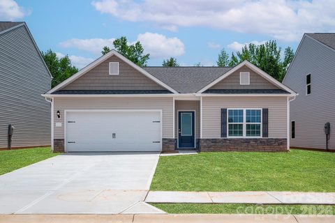 705 Lamorak Place active home in Knights Bridge, Richburg, SC