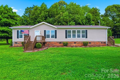 A home in Stanley Acres