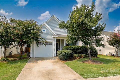 5061 Newport Lakes Drive pending home in Newport Lakes, Rock Hill, SC