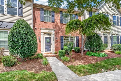 8261 Bridgegate Drive active home in Gilead Ridge, Huntersville, NC
