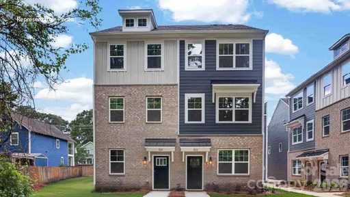 813 Hammers Lane active home in Anderson Street Townhomes, Charlotte, NC