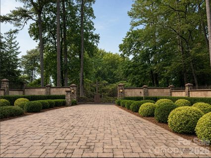 139 Hollen Lane active home in Lake Norman, Mooresville, NC