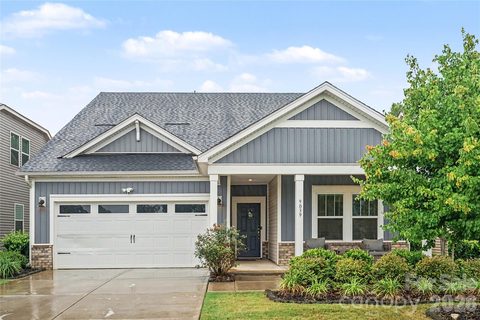 9039 Myrna Drive active home in Nolen Farm, Gastonia, NC
