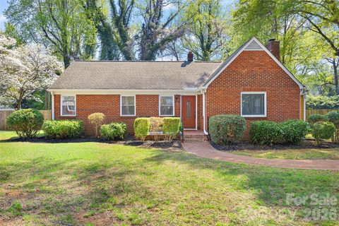 3928 Langhorne Avenue pending home in Medford Acres, Charlotte, NC