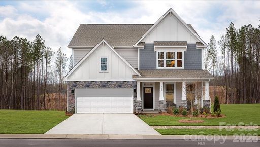 112 Rhuidean Court pending home in Falls Cove At Lake Norman, Troutman, NC