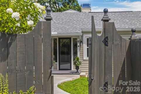 10 Springdale Road active home in Kenilworth, Asheville, NC