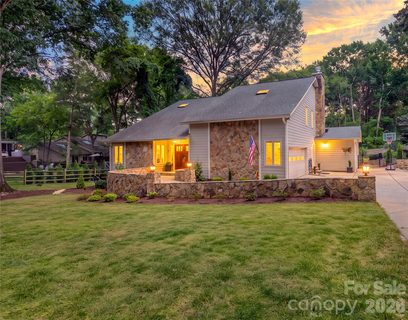 3011 Lauren Glen Road pending home in Montibello, Charlotte, NC