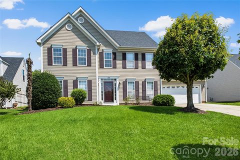 157 Royalton Road pending home in Curtis Pond, Mooresville, NC