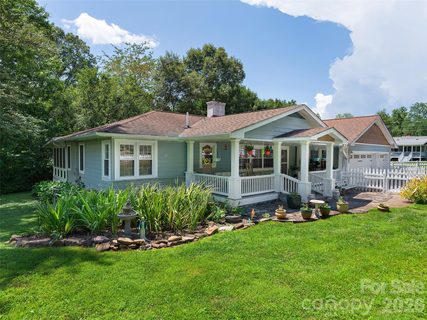 8 Mulberry Court pending home in Royal Pines, Arden, NC