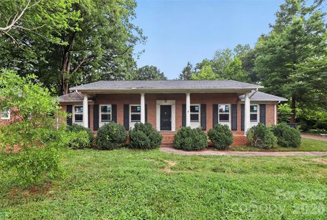 3234 Gardner Park Drive pending home in Gardner Park, Gastonia, NC