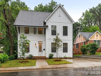 428 Woodvale Place active home in Seversville, Charlotte, NC