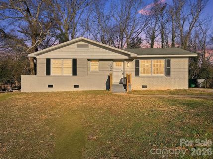 1420 Rollingwood Drive active home in Clanton Park, Charlotte, NC