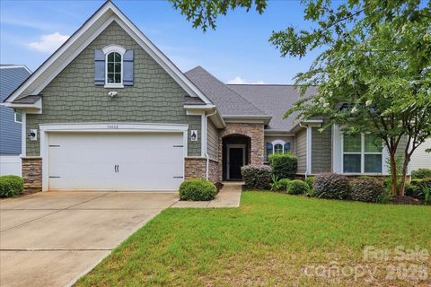 14402 Baytown Court sold home in Lakemont, Huntersville, NC
