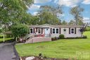 305 Meadowbrook Court sold home in Hendersonville, SC
