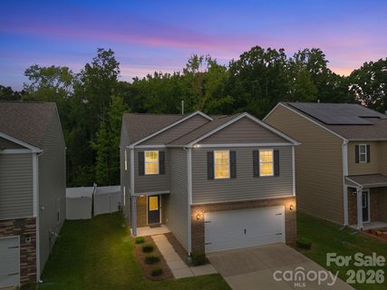 8133 Clairwood Drive pending home in The Enclave At Sugar Creek, Charlotte, NC