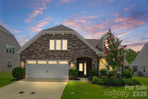 2336 Abundance Lane pending home in Cortona, Waxhaw, NC
