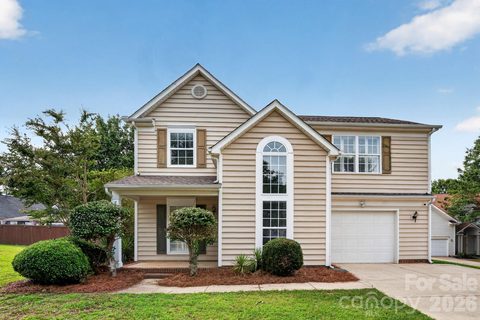 8220 Upsall Court active home in Cambridge, Charlotte, NC