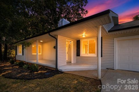 5396 Stonewood Drive sold home in Woodridge, Hickory, NC