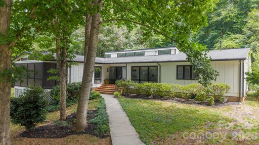 322 Grady Drive pending home in Poplar Forest, Rock Hill, SC