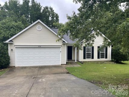 1828 Sugar Hollow Drive active home in Northwoods, Charlotte, NC