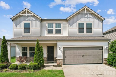 5911 Fenway Drive active home in Haywyck Meadows, Charlotte, NC