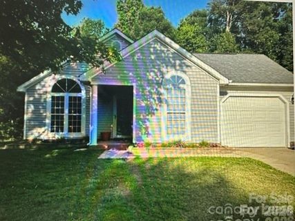 9022 Brad Court active home in Kerry Greens, Matthews, NC