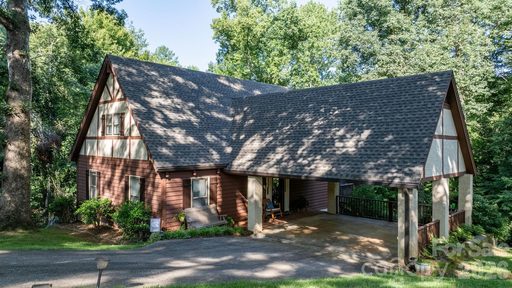 5562 Clearlake Drive active home in Northlakes, Hickory, NC