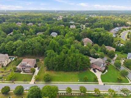 16321 Bastille Drive pending home in Montreux, Charlotte, NC