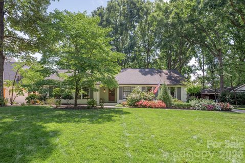 339 Wingrave Drive pending home in Lansdowne, Charlotte, NC