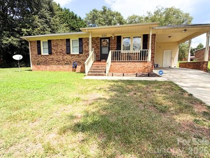 2109 Fernwood Drive active home in Fernwood, Shelby, NC