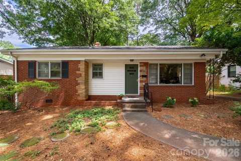 2911 Enfield Road pending home in Markham Village, Charlotte, NC