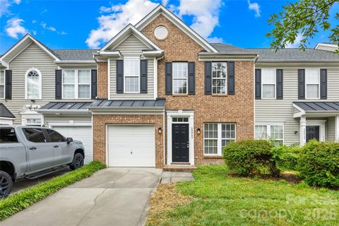 10011 Alexander Martin Avenue active home in Blakeney Greens, Charlotte, NC