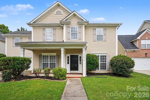 12616 Coral Sunrise Drive active home in Tanners Creek, Huntersville, NC