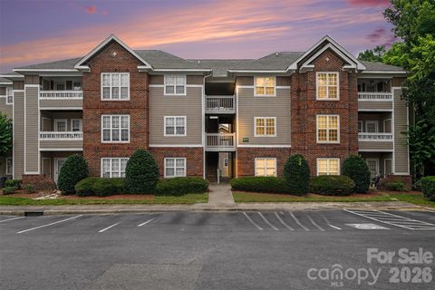 9849 Campus Walk Lane active condo in Campus Walk, Charlotte, NC