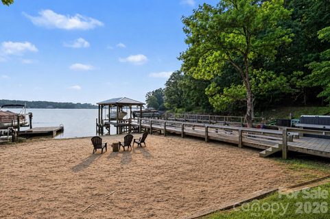 Homes in Tega Cay, Fort Mill