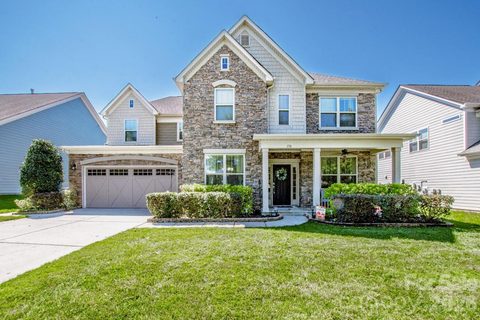 158 Eagles Landing Drive active home in Trillium, Mooresville, NC