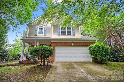 12021 Mourning Dove Lane pending home in Robyns Glen, Charlotte, NC