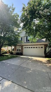 691 Goldflower Drive pending home in Ridge Pointe, Rock Hill, SC