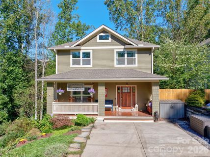 118 Houston Street active home in Montford, Asheville, NC