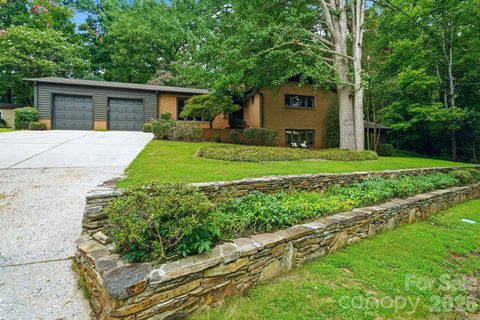 Homes in Dogwood Acres, Belmont