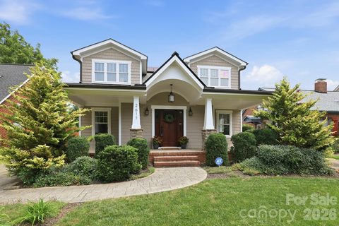 2617 Commonwealth Avenue active home in Chantilly, Charlotte, NC