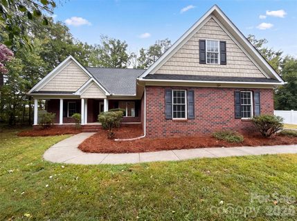 2037 Olde Towne Drive pending home in Olde Towne Estates, Monroe, NC