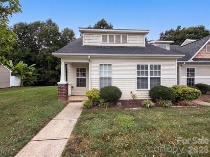946 Olde Towne Way active townhome in Olde Towne, Rock Hill, SC