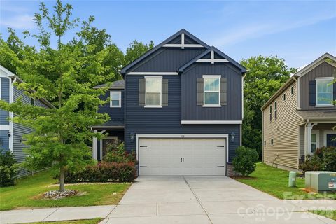 6116 Hailstone Road pending home in Muirfield, Charlotte, NC