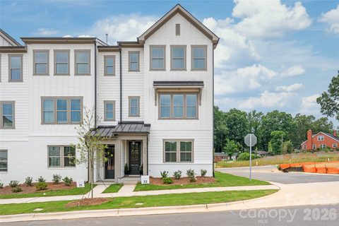 817 Garringer Place active home in Enderly Park, Charlotte, NC