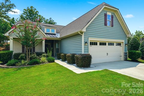 13313 Canterbury Castle Drive pending home in Chateau, Charlotte, NC