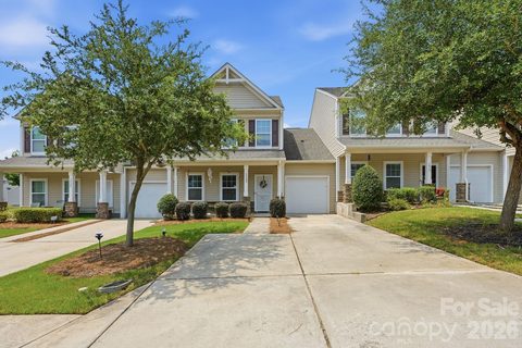 3921 Bighorn Way active townhome in Catawba Hills, Gastonia, NC