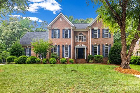 7015 Olde Sycamore Drive sold home in Olde Sycamore, Charlotte, NC