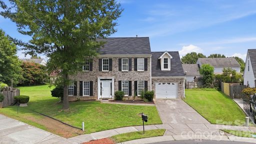 4502 Tabcat Court active home in Steele Creek, Charlotte, NC